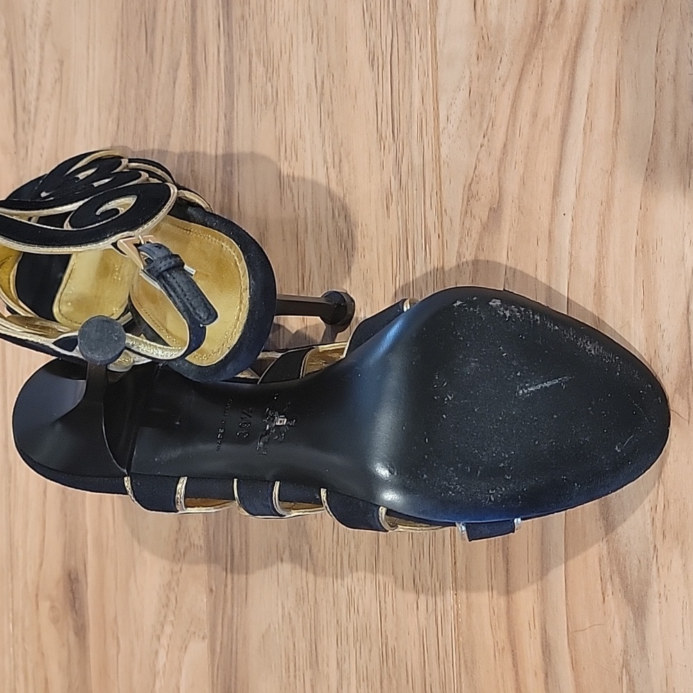 Prada gold and black leather heels - Picture 4 of 6